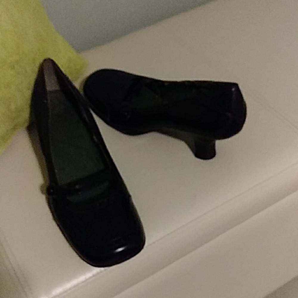 Everyday shoes